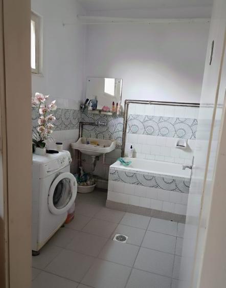 Casă tip duplex de vânzare, 181 mp, zona Săsar