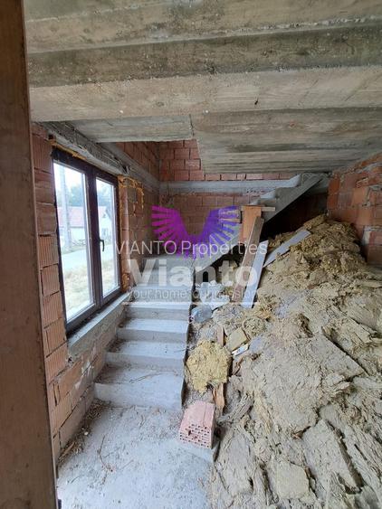 CASA 4 CAMERE 136 MPU SI TEREN 825MP IN DAIA - 3
