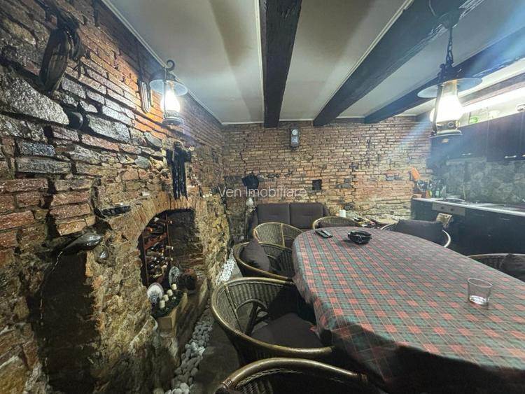 Oportunitate- Casa in zona centrala 218mp - 4