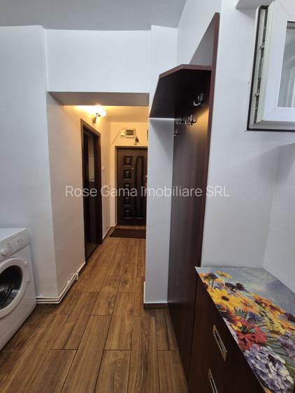 Apartament 2 camere decomandat vis a vis de Palas - 3