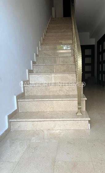 VILĂ ULTRACENTRALĂ  UNIVERSITATEA OVIDIUS  APROAPE DE MARE –  654900 euro - 7