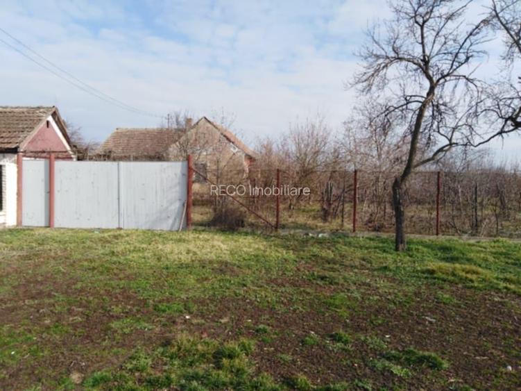 RECO Casa in Ghiorac , com. Ciumeghiu la 16km de Salonta - 3