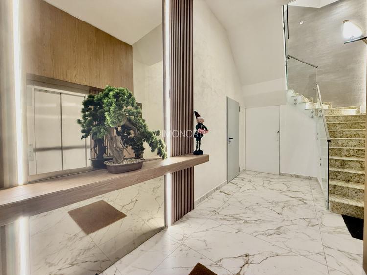 Apartament la parter cu gradina privata,  în Foresti Sinaia - 18
