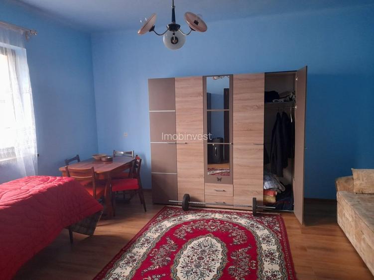 De vanzare 2 case pe teren de1561mp - 6