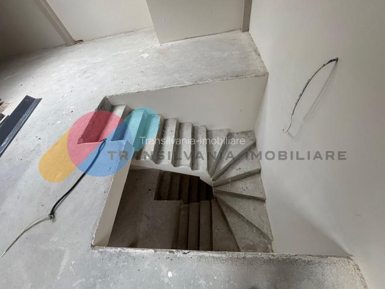 Casa tip duplex, zona strazii Campului - 11