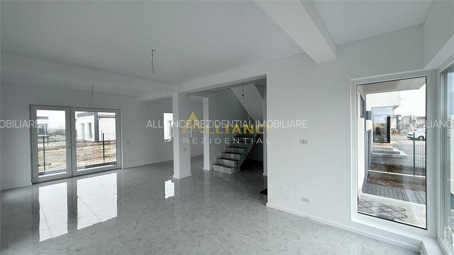 Vila individuala - 4 camere 3 bai - 350mp teren - 5