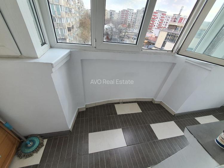 Apartament 3 camere de vânzare–complet mobilat, pe Str. Novaci/13 Sept - 14