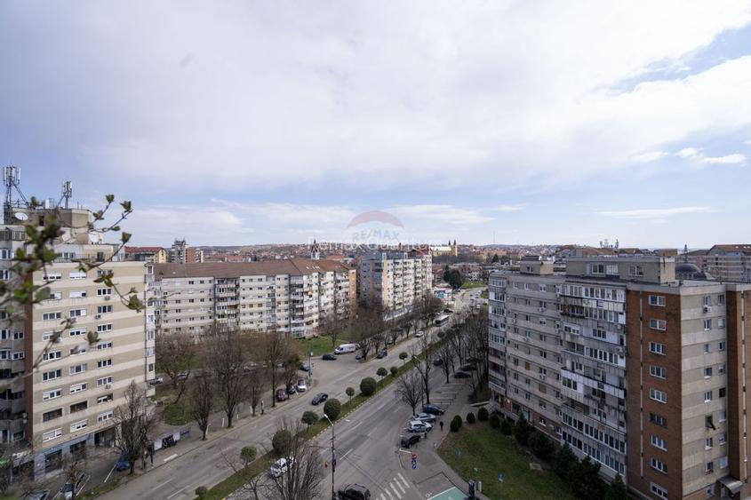 De vânzare apartament cu 3 camere și terasă, Bulevardul Dacia - 19