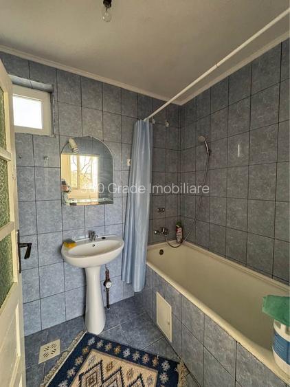 Inchiriere 2 apartamente cu 1 camera, 250 euro Buziasului - 4