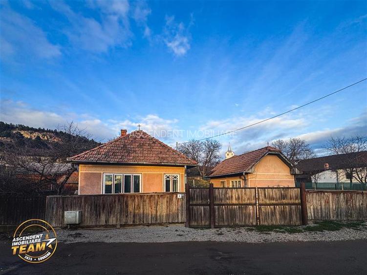 Teren roditor de peste 1.000mp cu casa traditionala, Sanzieni, Covasna - 20