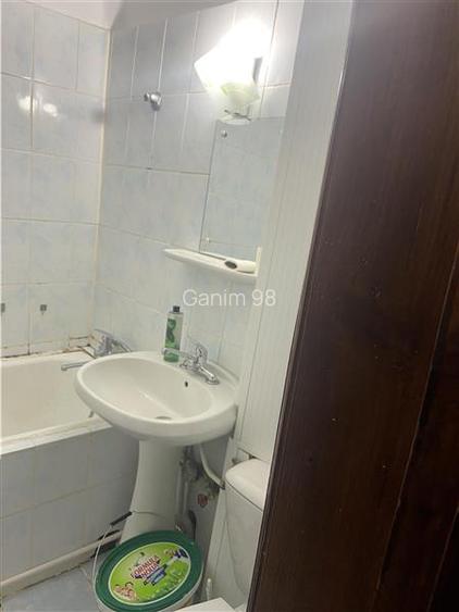 Apartament 2 camere, cartier Sud , et 3 4 , decomandat , centrala termica propri - 9