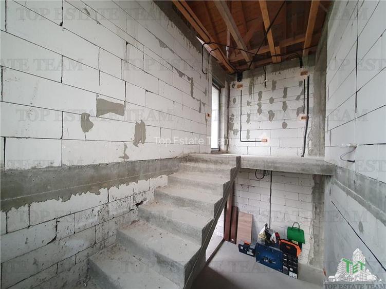 VILA IMPERIALA DE EXCEPTIE PREMIUM CU 20.000 MP TEREN - 11