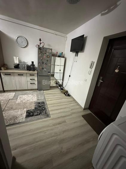 Apartament in zona  Eroilor,etaj intermediar - 3