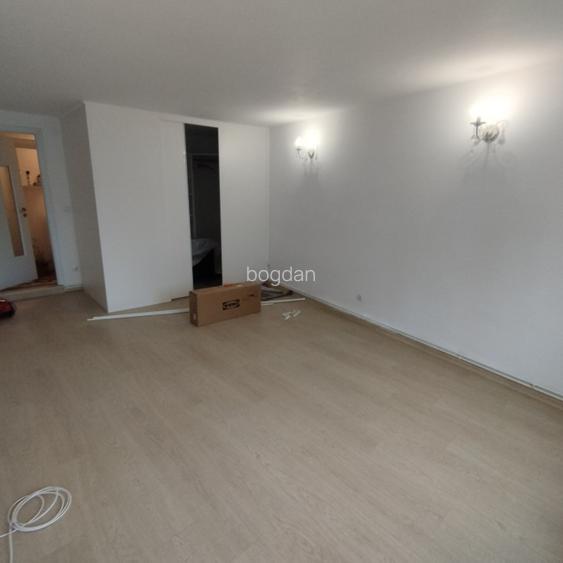 apartament 2 camere la curte separata, zona centrala - 2