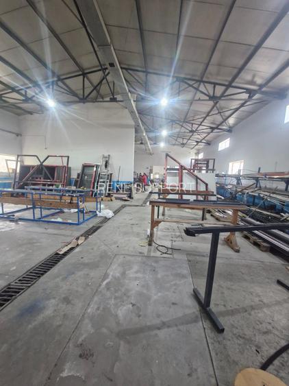 Hala industriala Soseaua Alexandriei cu spatii adminisrative si curte generoasa - 3