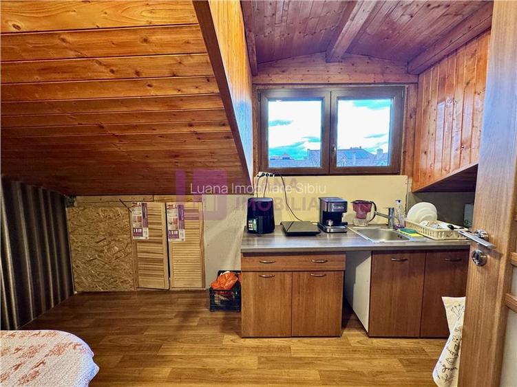 Casa de vanzare Piata Cluj | teren 336 mp | doua apartamente si anexe - 17
