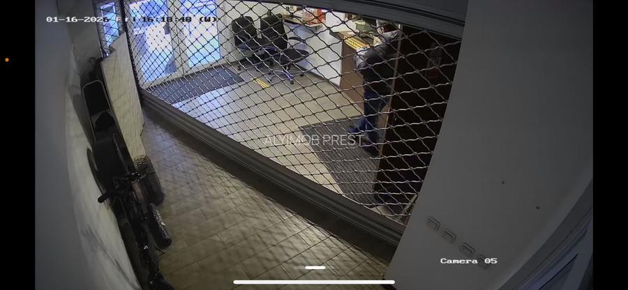 INCHIRIERE SPATIU COMERCIAL - 13