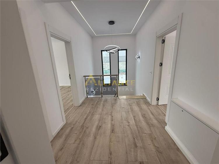<Casa individuala cu finisaje de lux> 4 camere 3 bai + dressing teren 540mp
