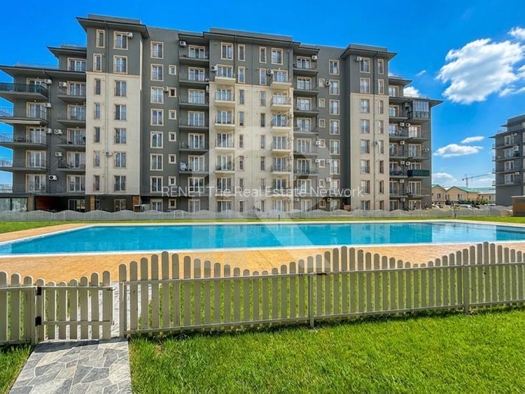 Apartament nou cu grădină 50mp, piscină și 3 locuri parcare incluse - 12