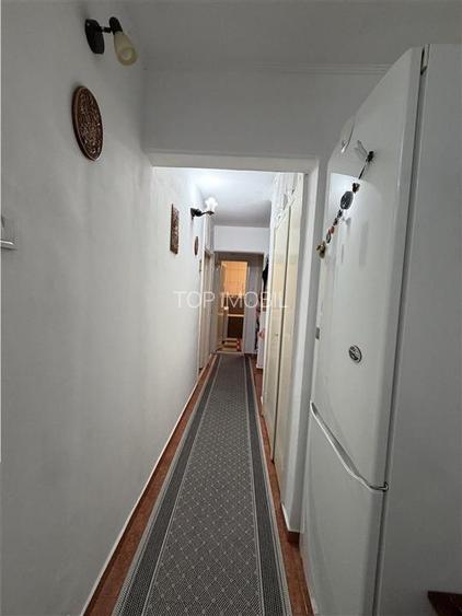 Apartament 3 camere, etaj intermediar- Nicolina - 6