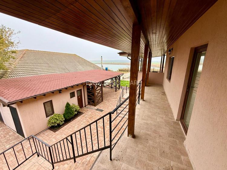 Pensiune turistica de vanzare in Corbu vedere lac afacere la cheie - 8