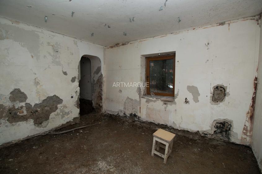 Vila Viorica Kogalniceanu - monument istoric de vanzare central Sinaia - 20