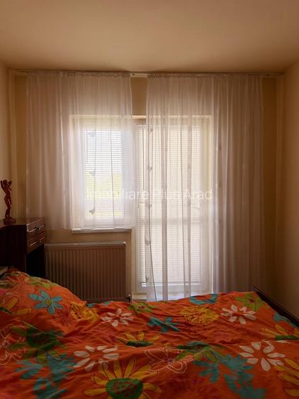 Vand ap 4 camere la pret de 3 camere -zona Micalaca-Miorita - 5