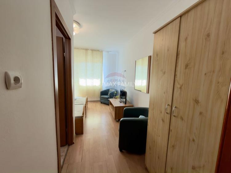 Casă / Vilă 8 camare cartier Beverly Hills Sanmartin - 15