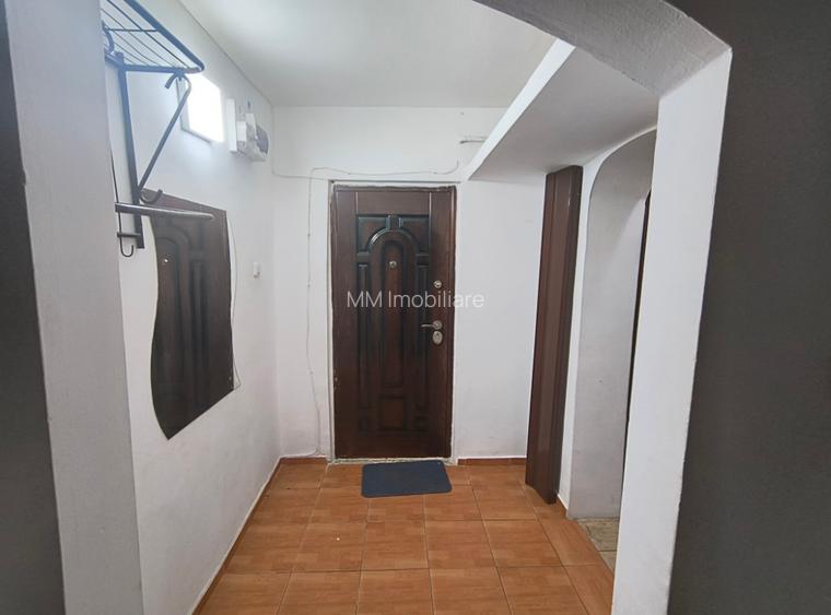 Apartament 2 camere, Zona Primaverii , etaj 4, semidecomandat - 9