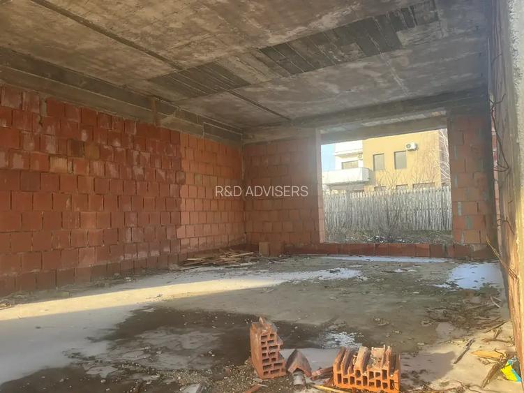 Casa la rosu / 1.328 mp teren / AC valabila / Otopeni 9 Mai - 7