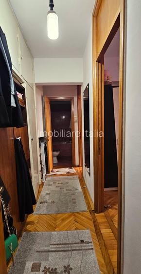 Apartament 3 camere situat pe Mihai Bravu- zona Dimitrov - 10