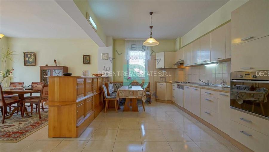 Casa zona Tractorul, Brasov - 2