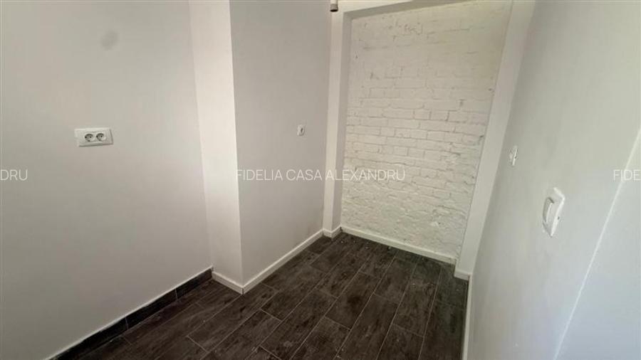 Casa de vanzare in centru - 18