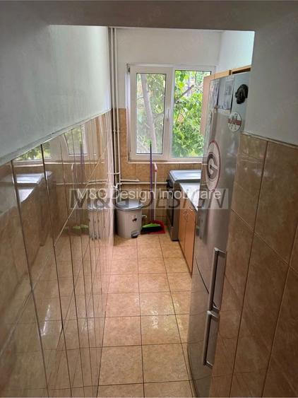 Circumvalatiunii-Dacia, apartament 3 camere semidecomandat, etaj 1 - 2