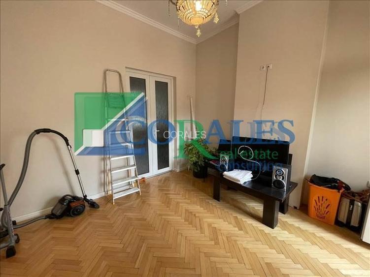 Casa Renovata complet Exterior si Interior.In Sinaia.Teren in proprietate. - 6