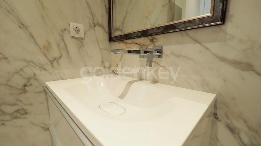 Apartament unic cu gradina exclusiva | 4 camere, 4 bai | 297mpc - 48