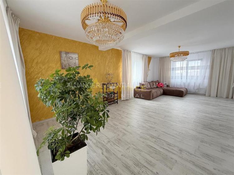 Vila individuală P+1E - 4 camere - 2 băi - teren 400mp - mobilată - 2