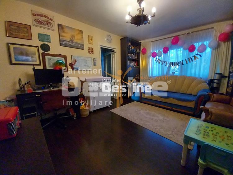 Apartament 2 camere 42 mp renovat cartier Smirodava Roman - 2