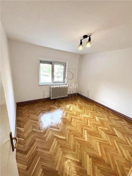 LUNEI - ETAJ 1 - BLOC IZOLAT - GARAJ SUB BLOC+BOXA - 3 CAMERE - 2 BAI - CENTRALA - 7