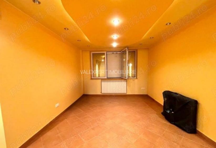 Metrou 1 Decembrie 1918, 3 cam, centrala proprie, boxa la subsol - 8