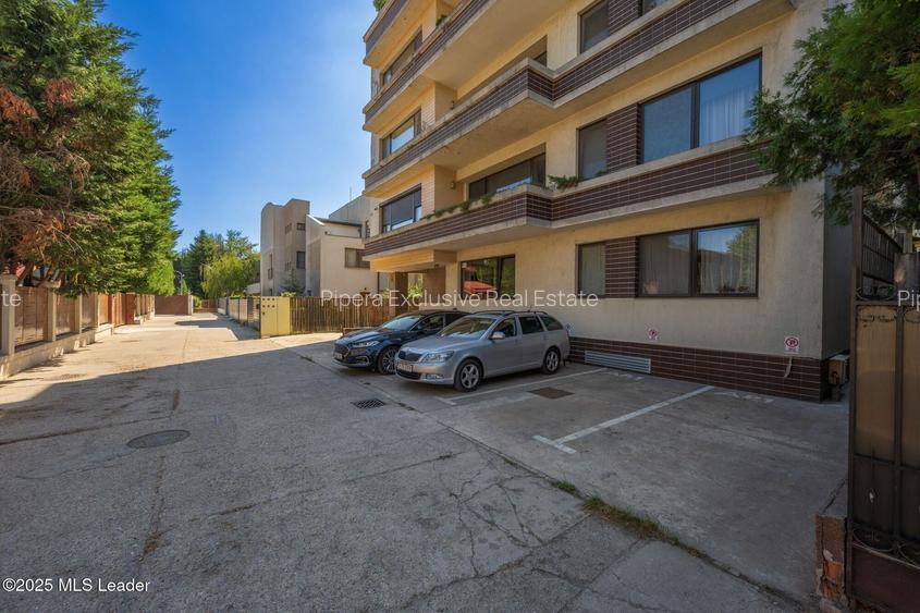 Space, light, and comfort for your family. FIRST RENTAL - 25