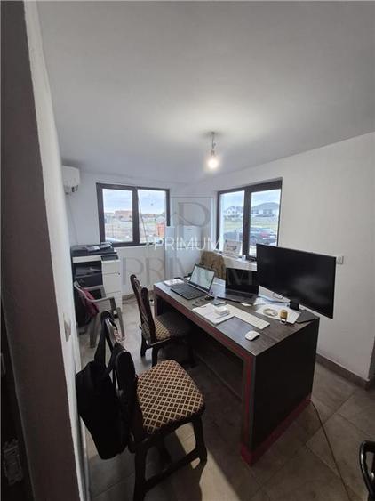 Hala / Spatiu de depozitare - cu birou și dormitor - curte generoasa  - zon - 4