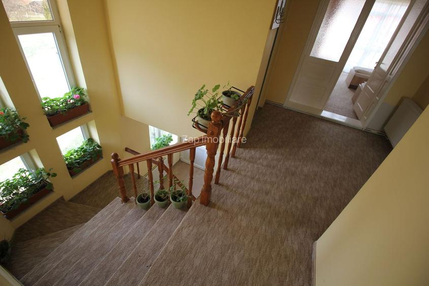 Casa 4 camere,4 bai,1 bucatarie,1 living,120 mp,500mp teren - 14