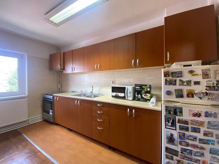 Apartament de inchiriat | 4 camere | Plopilor | 3 dormitoare 2 bai - 8