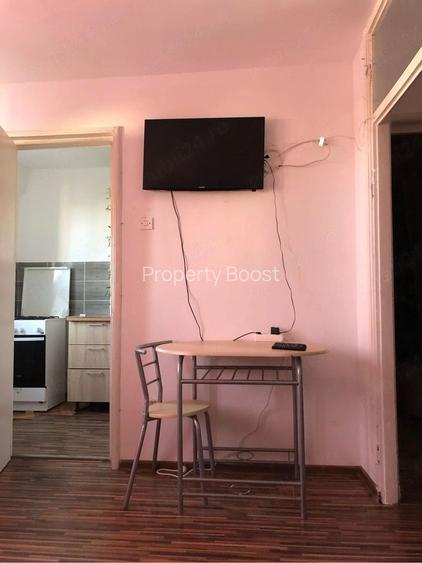 Garsoniera in bloc mixt langa metrou Gorjului, Militari - 4