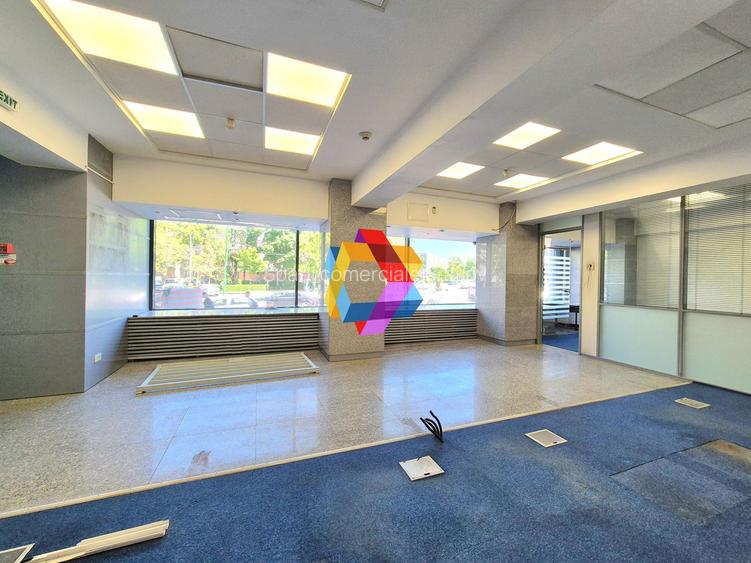 Spațiu comercial zona Centru Civic -  370 mp - 2