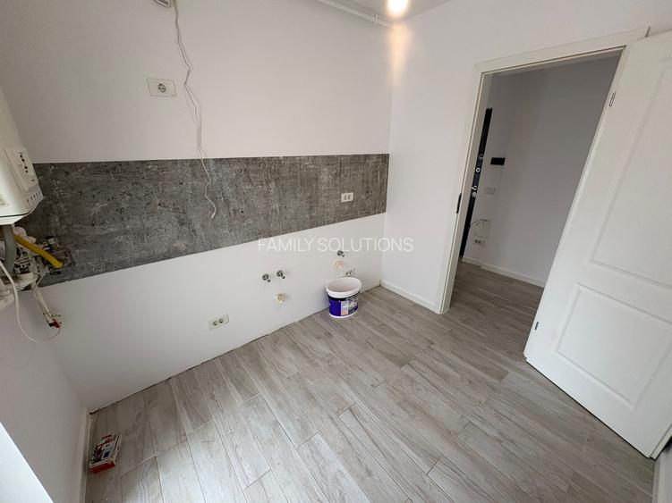 MUTARE RAPIDA!! Apartament 2 camere decomandat, Metrou 1 Decembrie - 14