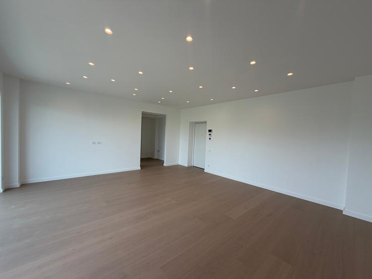 Apartament în Aviatiei Towers,loc de parcare valabil