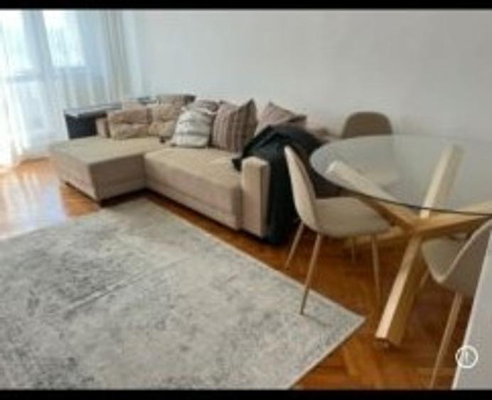 Unirii | 2 camere | Decomandat | Parcare | Balcon