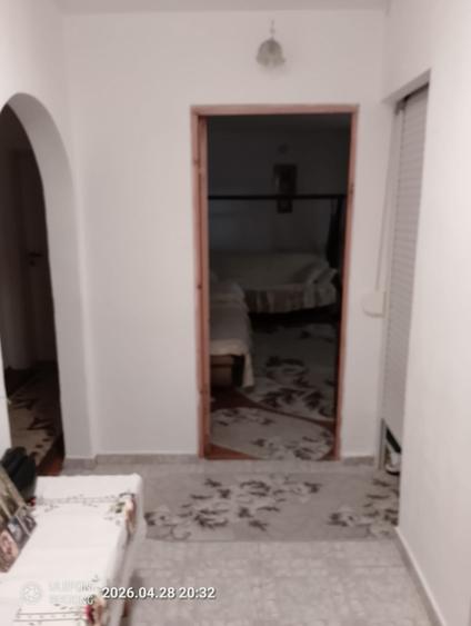 Apartament 4 camere, 94 mp, zona Valea Rosie